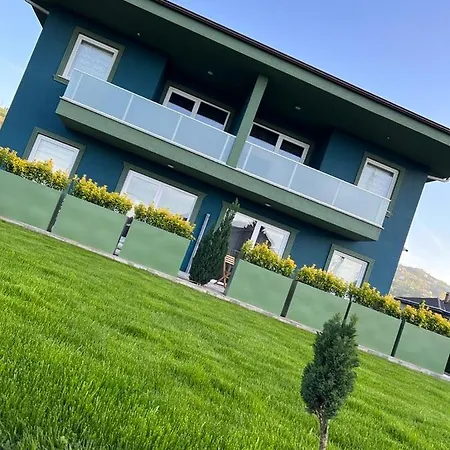 Sea And Natural Adalet Suits Трабзон