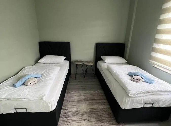 Daire Sea And Natural Adalet Suits *